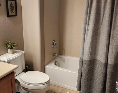 27244 W Potter Drive - Photo Thumbnail 12