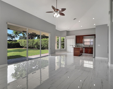 4190 Bahia Isle Circle - Photo Thumbnail 10