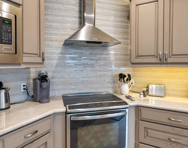 7700 E Princess Drive - Photo Thumbnail 10