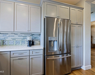 6939 E Bramble Berry Lane - Photo Thumbnail 12