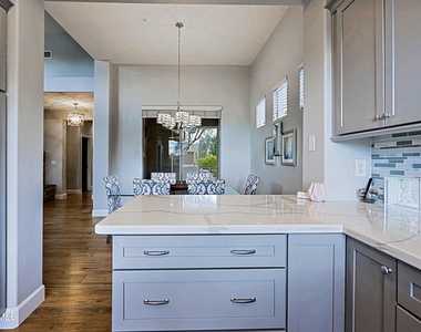 6939 E Bramble Berry Lane - Photo Thumbnail 13
