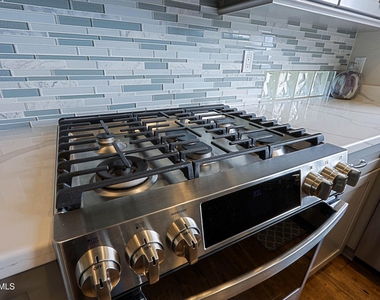 6939 E Bramble Berry Lane - Photo Thumbnail 10