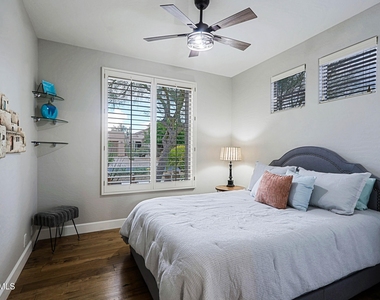 6939 E Bramble Berry Lane - Photo Thumbnail 26