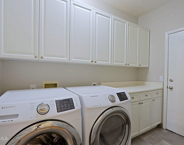 6939 E Bramble Berry Lane - Photo Thumbnail 30