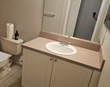 6758 W Sample Road - Photo Thumbnail 8