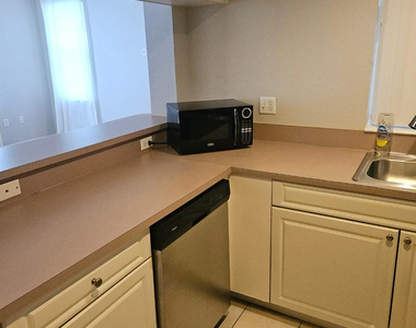 6758 W Sample Road - Photo Thumbnail 12