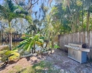 1130 Ne 18th Avenue - Photo Thumbnail 22