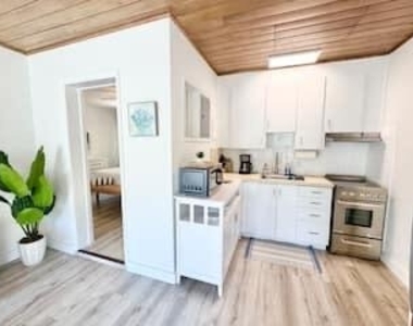 1130 Ne 18th Avenue - Photo Thumbnail 5