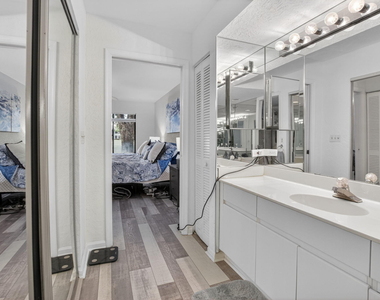 7254 Clunie Place - Photo Thumbnail 22