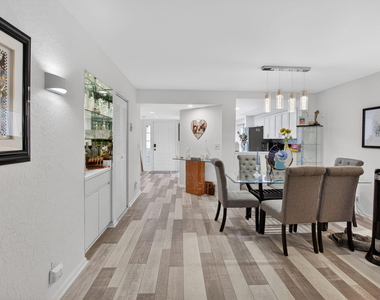 7254 Clunie Place - Photo Thumbnail 16