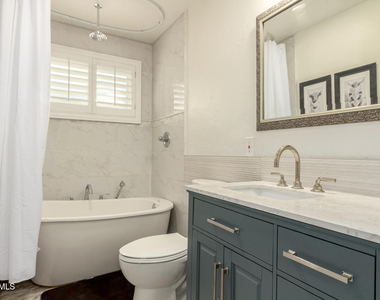 1935 E Coolidge Street - Photo Thumbnail 2