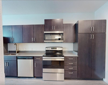 6025 W Thomas Road - Photo Thumbnail 2