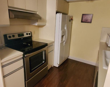 3401 Bimini Lane Lane - Photo Thumbnail 2