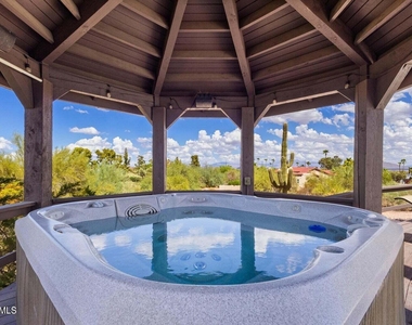 10626 N Indian Wells Drive - Photo Thumbnail 1