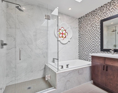 10626 N Indian Wells Drive - Photo Thumbnail 14
