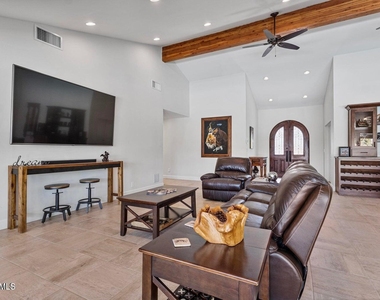 10626 N Indian Wells Drive - Photo Thumbnail 7