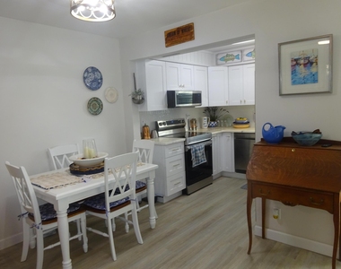 2763 W Dudley Dr Drive W - Photo Thumbnail 13