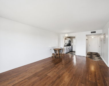 4700 Washington Street - Photo Thumbnail 4