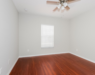 459 Sw Laconic Avenue - Photo Thumbnail 8