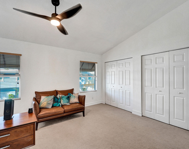1743 Ne 4th Avenue - Photo Thumbnail 21