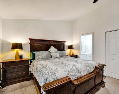 1743 Ne 4th Avenue - Photo Thumbnail 14