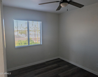 7160 N 53rd Avenue - Photo Thumbnail 13