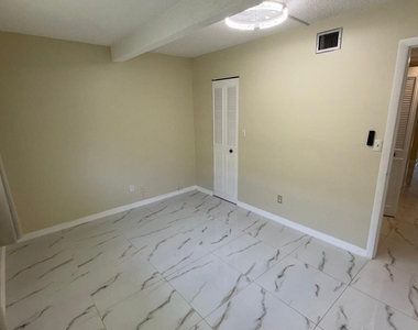 1225 S Flagler Avenue - Photo Thumbnail 25
