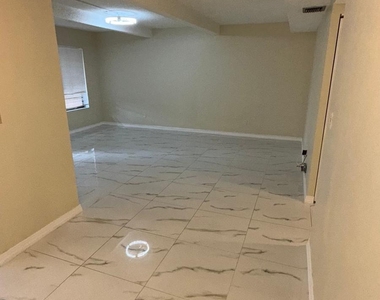1225 S Flagler Avenue - Photo Thumbnail 6