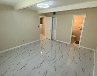 1225 S Flagler Avenue - Photo Thumbnail 14