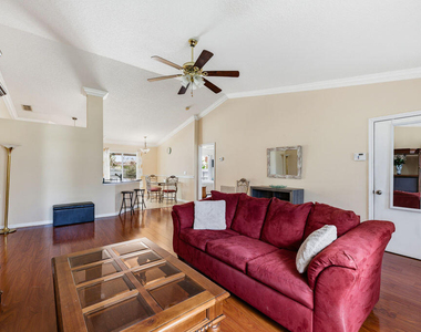 1838 Se Genaro Terrace - Photo Thumbnail 5
