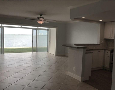 400 Wilma Circle - Photo Thumbnail 2