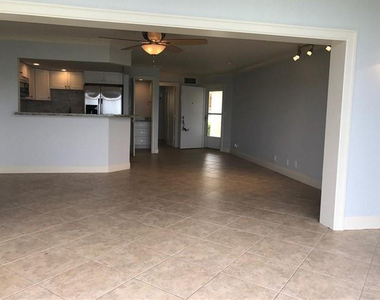 400 Wilma Circle - Photo Thumbnail 5