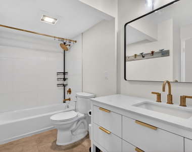 103 Yacht Club Way - Photo Thumbnail 22