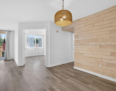 103 Yacht Club Way - Photo Thumbnail 11