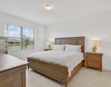 13570 Sw Starkissed Lane - Photo Thumbnail 18