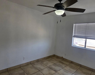 1551 E Christy Drive - Photo Thumbnail 7