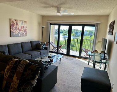 1701 Marina Isle Way - Photo Thumbnail 7
