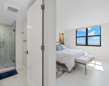 3400 N Ocean Drive - Photo Thumbnail 5