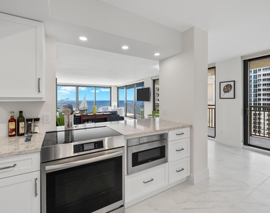 3400 N Ocean Drive - Photo Thumbnail 14