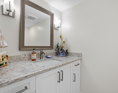 3400 N Ocean Drive - Photo Thumbnail 4