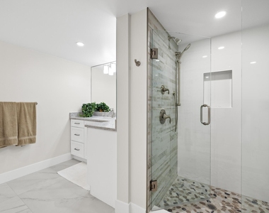 3400 N Ocean Drive - Photo Thumbnail 19