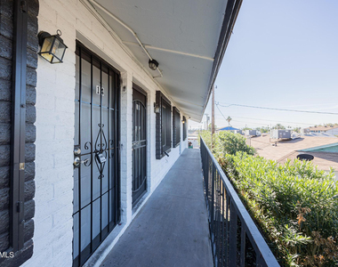 1703 W Mountain View Road - Photo Thumbnail 1