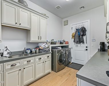 3810 E Campbell Avenue - Photo Thumbnail 26