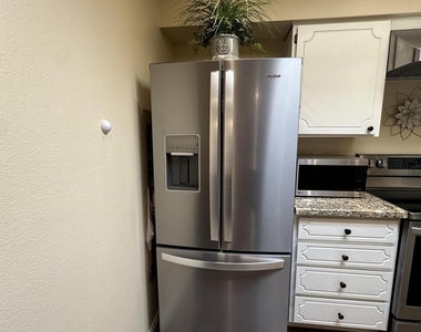 4328 E Capri Avenue - Photo Thumbnail 18