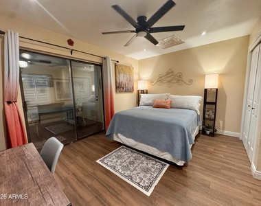 4328 E Capri Avenue - Photo Thumbnail 46