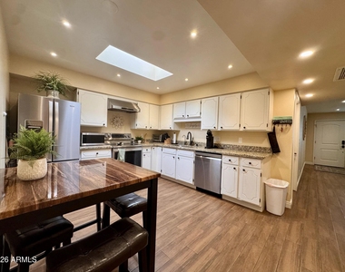 4328 E Capri Avenue - Photo Thumbnail 14