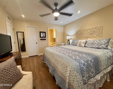 4328 E Capri Avenue - Photo Thumbnail 42