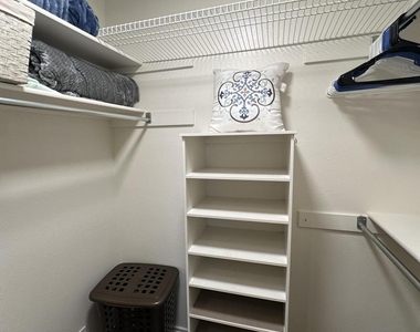 4328 E Capri Avenue - Photo Thumbnail 32