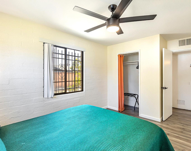4417 N 21st Street - Photo Thumbnail 16