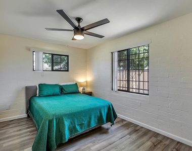 4417 N 21st Street - Photo Thumbnail 14